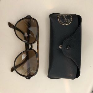 WORN ONCE— RAYBAN 5000 Classic Aviators